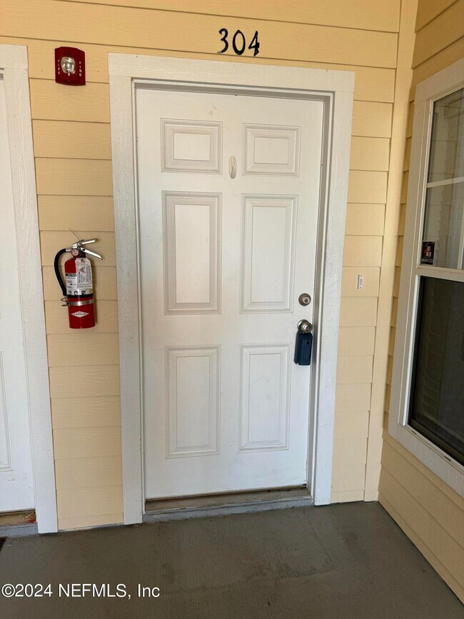 Building Photo - 4935 Islamorada Ln