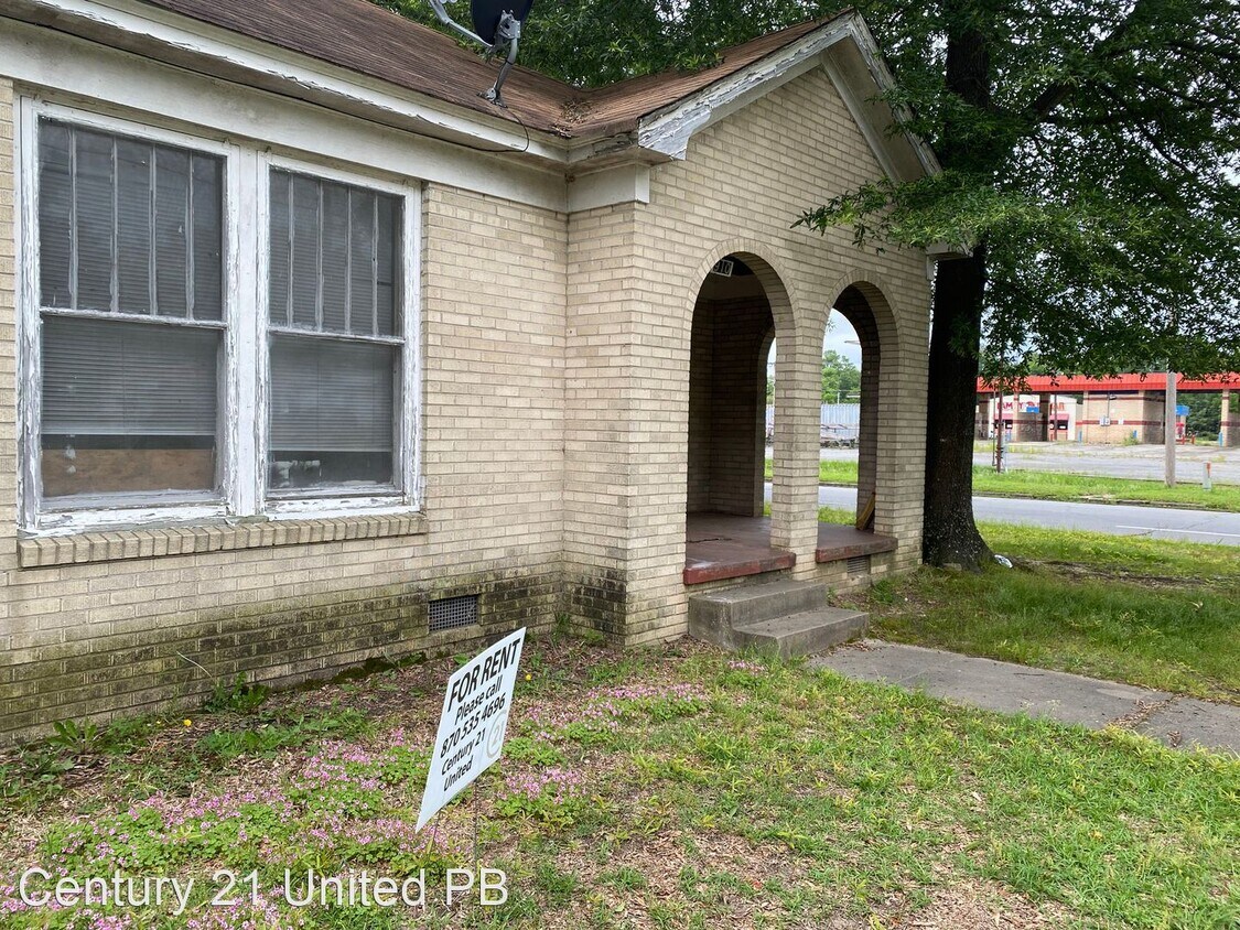Primary Photo - 2 br, 1 bath House - 910 W. 15th Ave