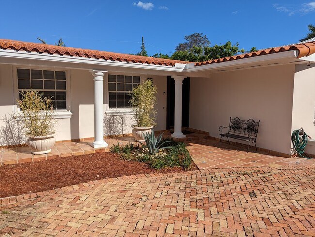Front entrance to the house - 9501 SW 69th Ct
