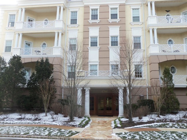 Foto del edificio - 1032 Oval Rd