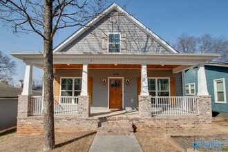 Building Photo - 1405 Stevens Ave NE