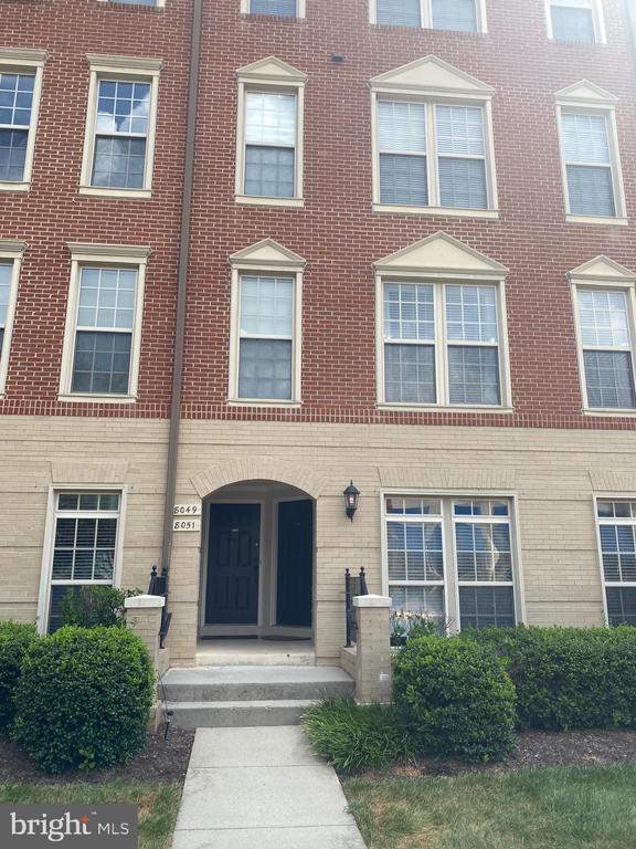 Foto del edificio - 8049 Crescent Park Dr