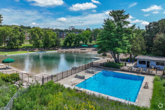 Swimming Pools - Granite Place-1011-11013