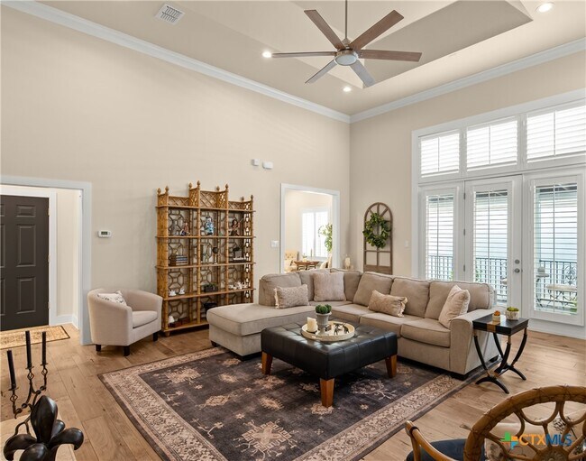 Foto del edificio - 2216 Garden Ct