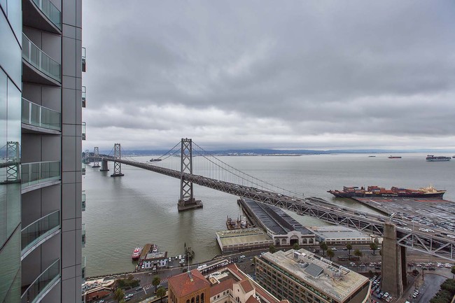 Building Photo - Live High Above the Sky at the Infinity