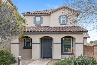 Building Photo - 2716 N Saramano Ln