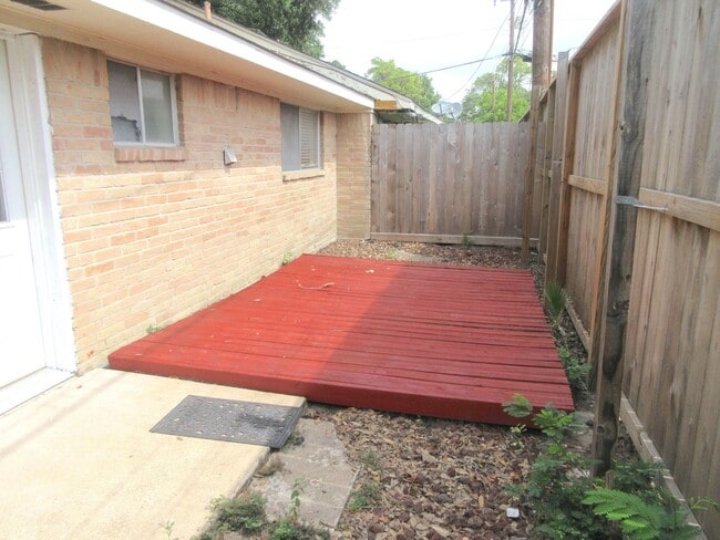 Foto del edificio - Spring Branch Condo