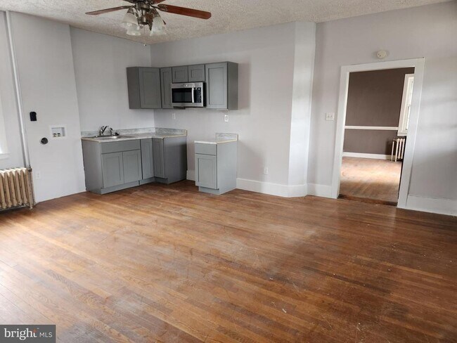 Foto del edificio - 9771 Winchester Ave