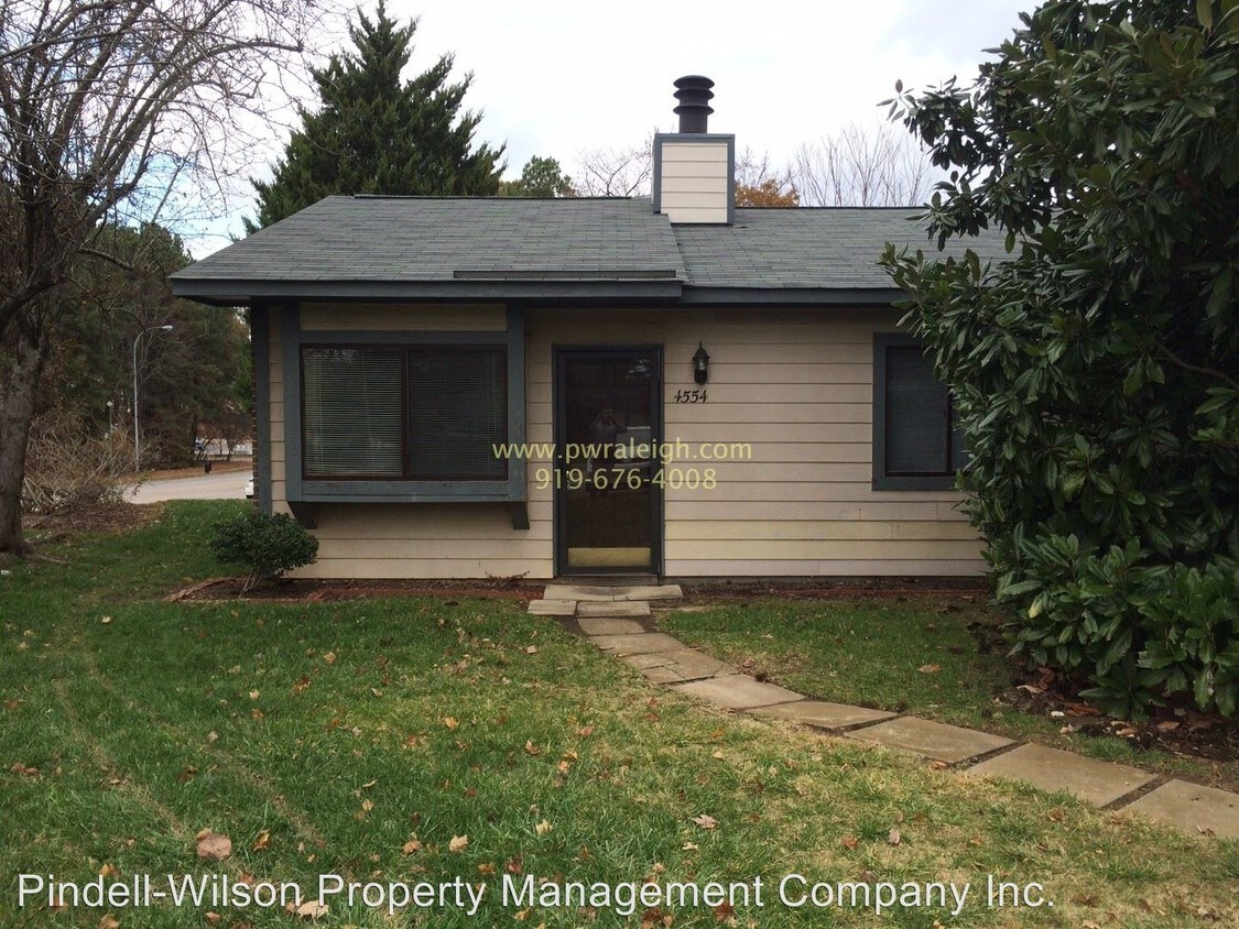Primary Photo - 4554 N New Hope Rd