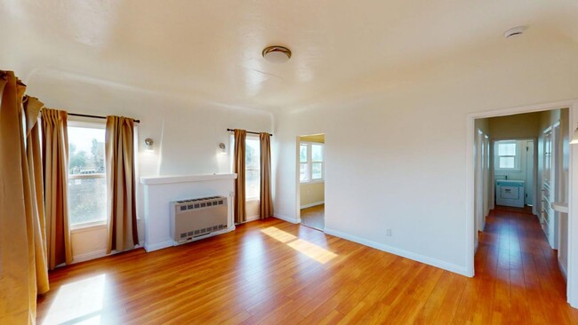 Interior Photo - **Charming 1-Bedroom Unit in Prime Los Ang...