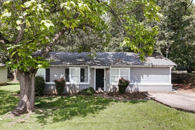 Building Photo - 175 Herman St