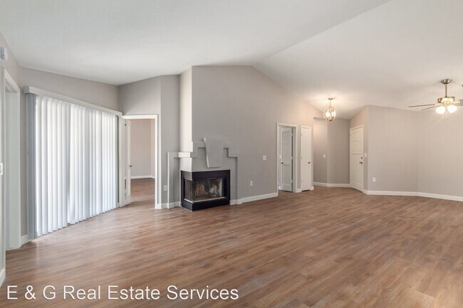 Foto del edificio - 3 br, 2 bath House - 445 S Meadows Dr