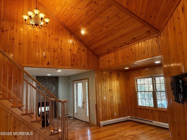 Foto del edificio - 327 Deerfoot Ln
