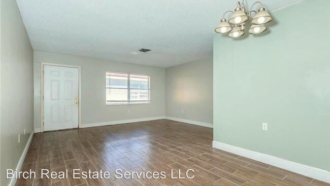 Building Photo - 2 br, 1 bath Apartment - 1019 Amble Lane