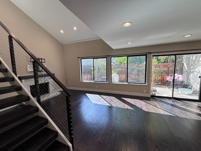 Building Photo - ALMADEN VALLEY-Beautifully upgraded 3-bedroom, 2.5-bath end-unit townhome