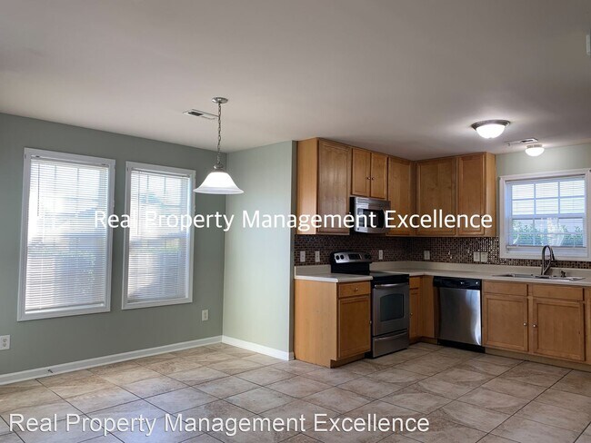 Building Photo - 3 br, 2.5 bath House - 3116 Guiding Light Rd
