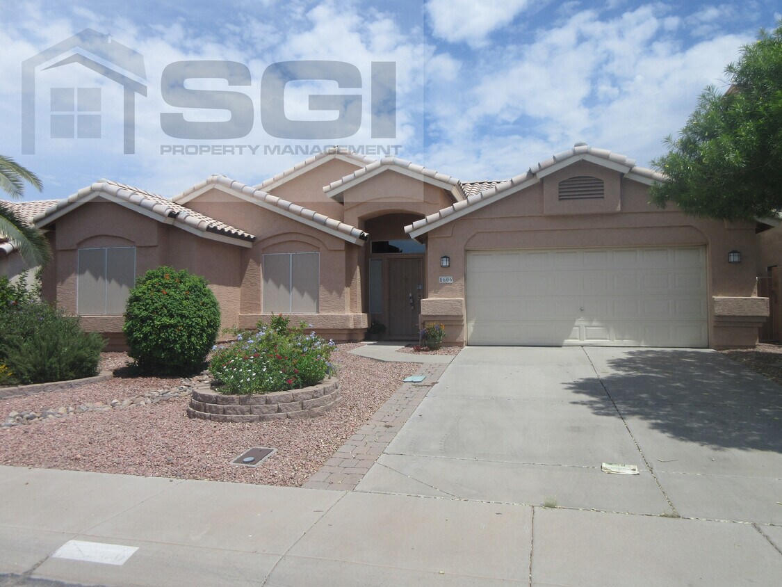 Primary Photo - 8606 W Caribbean Ln