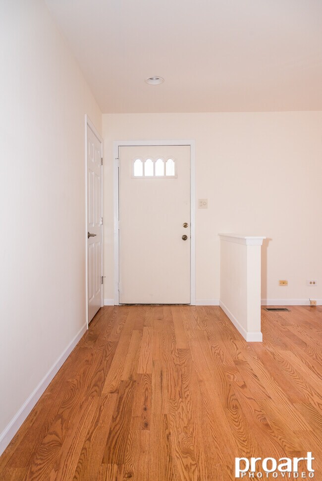 Foto del edificio - 1523 Johnstown Ct