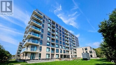 Building Photo - 1366-1366 Carling Ave