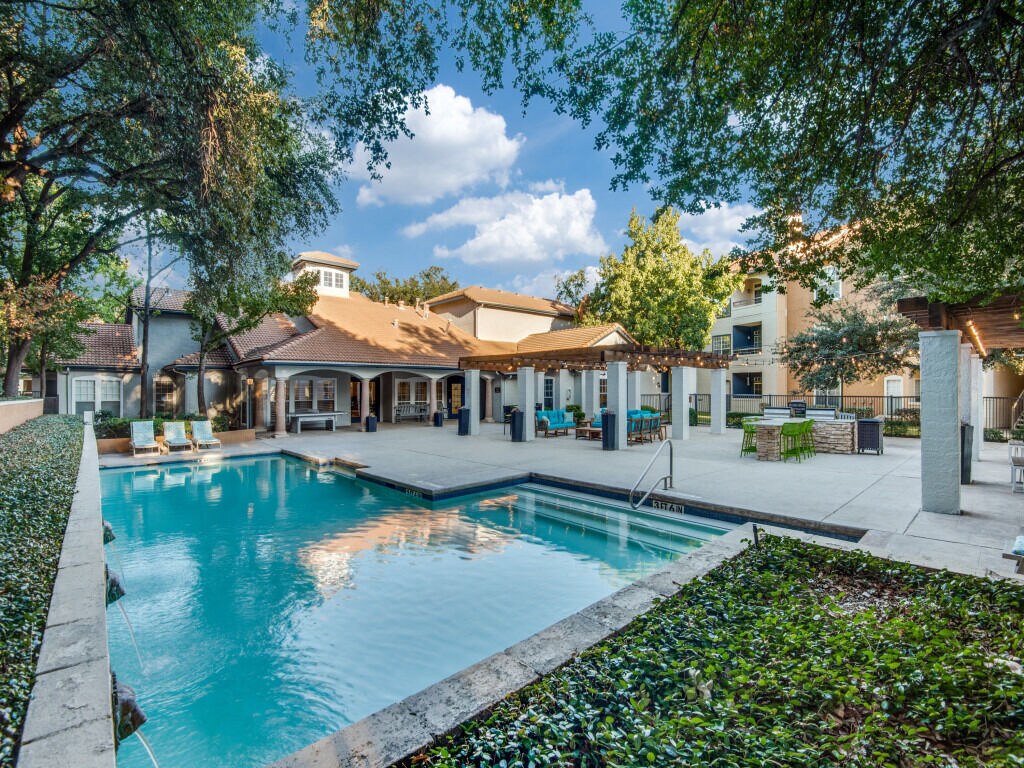 Rancho Mirage Apartments in Irving, TX