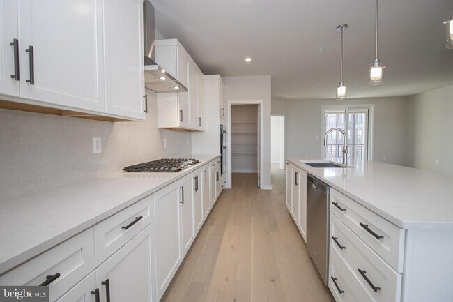 Foto del edificio - 22347 Roanoke Rise Terrace