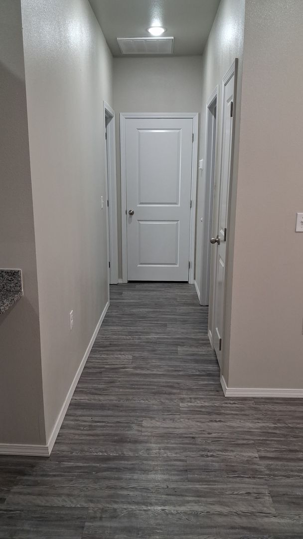 Foto del edificio - 320 N Avenue B