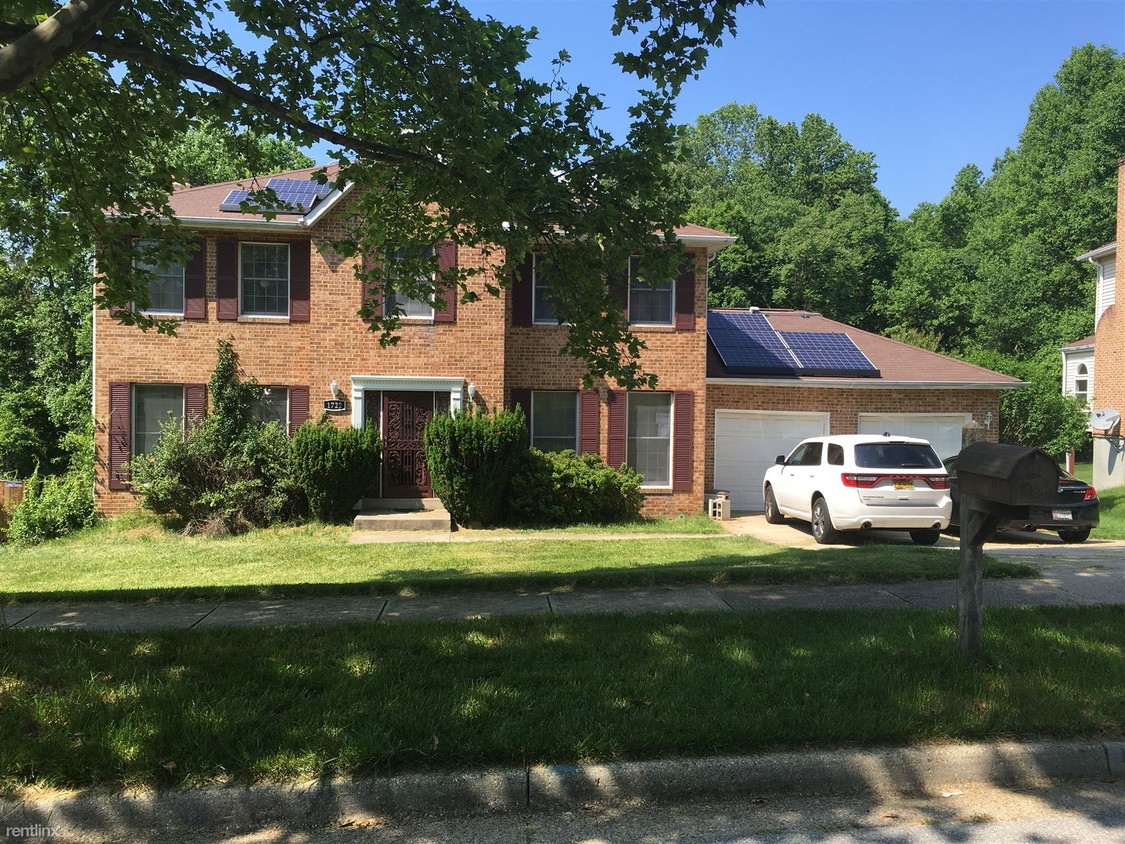 Building Photo - 1 br, 1.5 bath House - 1722 Albert Drive 5