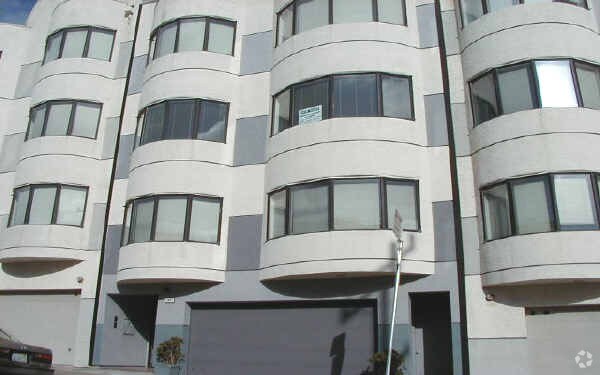 Building Photo - 180 3rd Ave