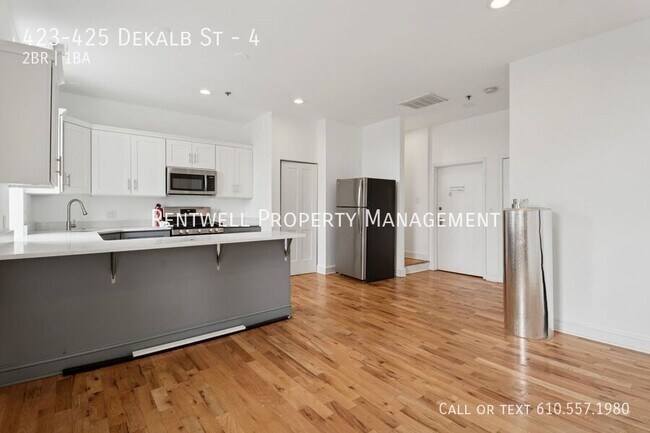 Foto del edificio - 423-425 Dekalb St-4