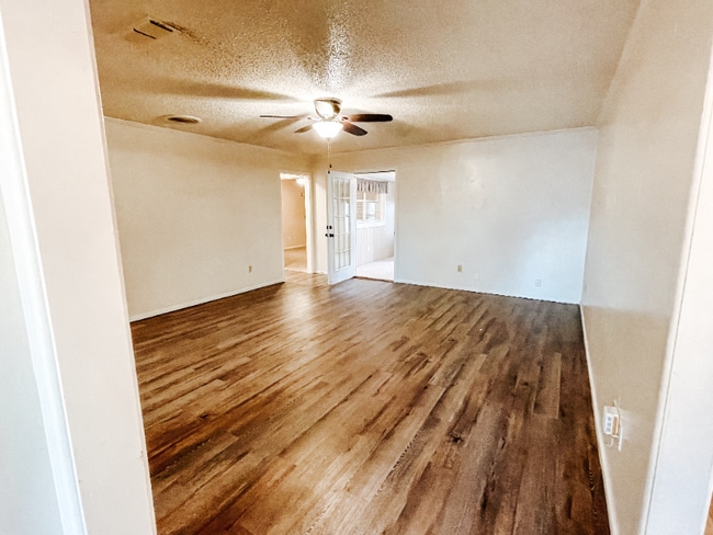 Foto del edificio - 4412 52nd St