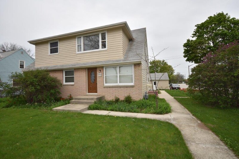 10110 W Montana Ave, West Allis, WI 53227 Apartment for Rent in West