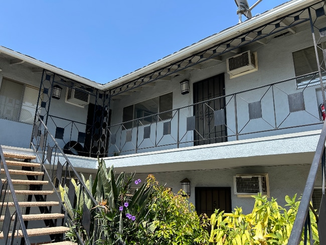 Foto del edificio - 224 W Palm Ave