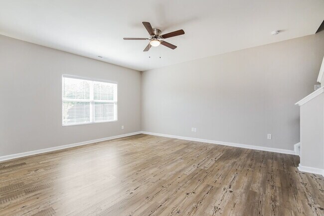 Building Photo - 5260 Calhoun Pl