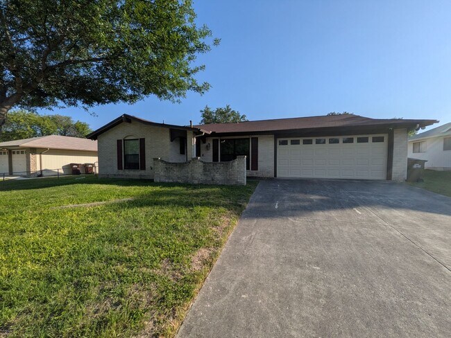 Foto del edificio - 6618 Cloverbend St