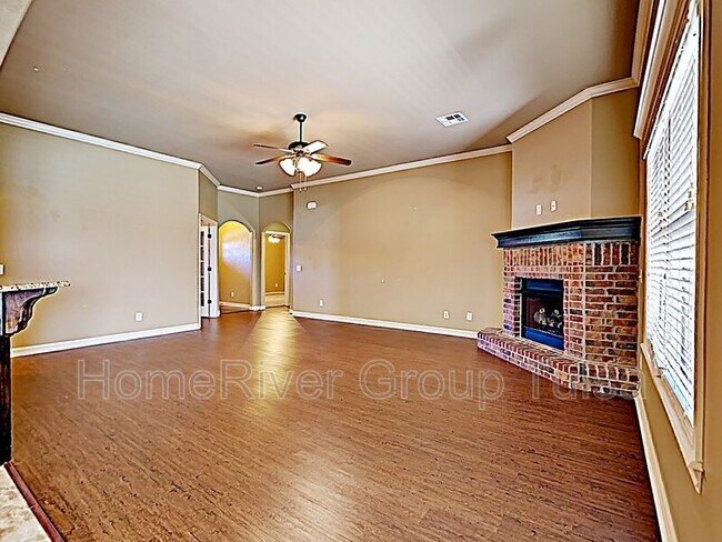 Building Photo - 9307 N 95th E Pl