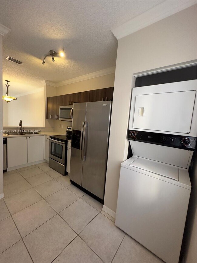Foto del edificio - 2336 SE 24th Ave