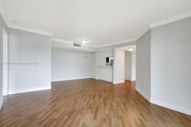 Building Photo - 10755 SW 108th Ave