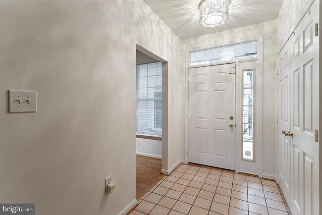 Foto del edificio - 1300 Windleaf Dr
