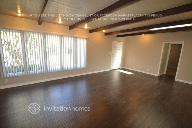 Foto del edificio - 22054 Crespi St