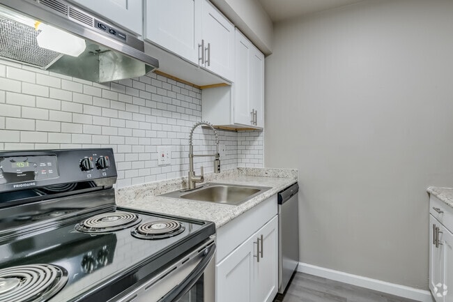 Interior Photo - Franklin Park Apartments