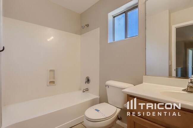Foto del edificio - 7713 S 47th Ln