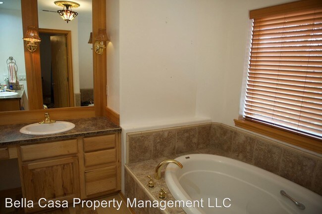 Foto del edificio - 1984 NW Penny Ln