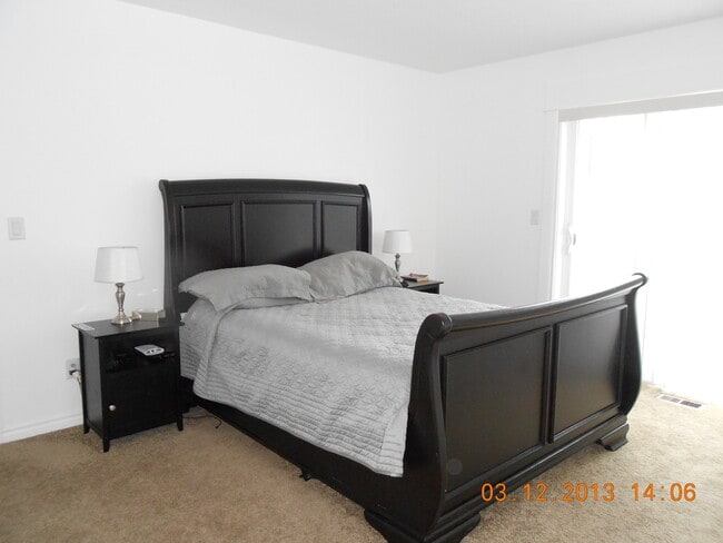 Building Photo - 044-4463-4465 Blueberry Duplex, Salem
