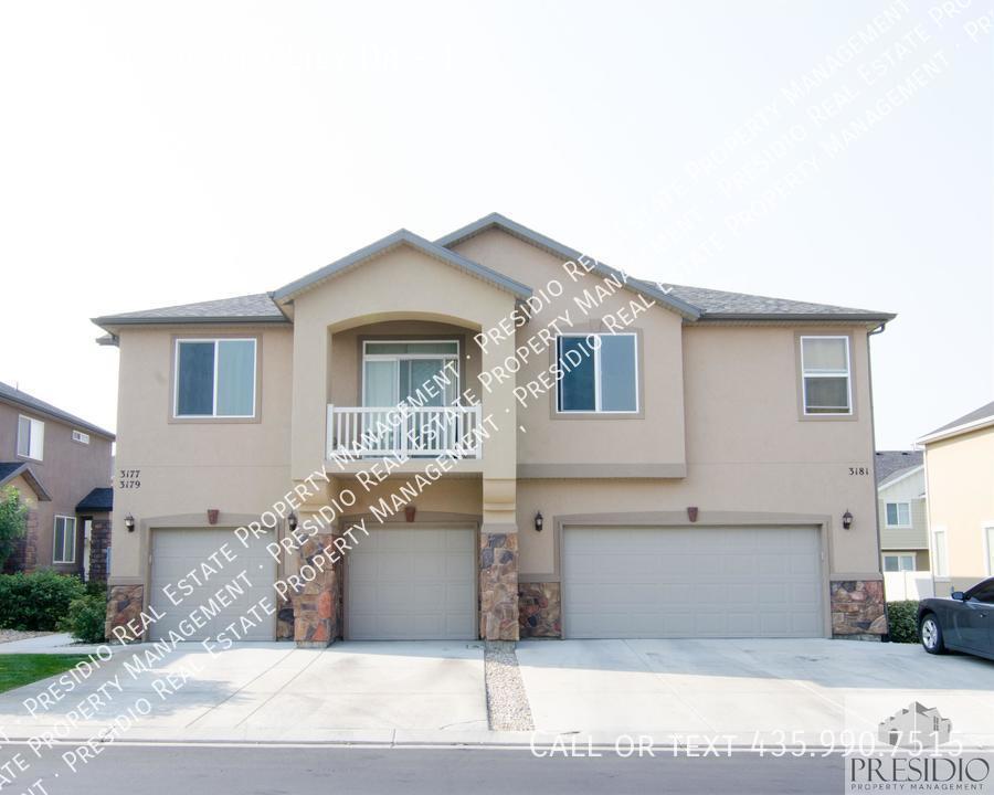 Primary Photo - 3181 W Desert Lily Dr