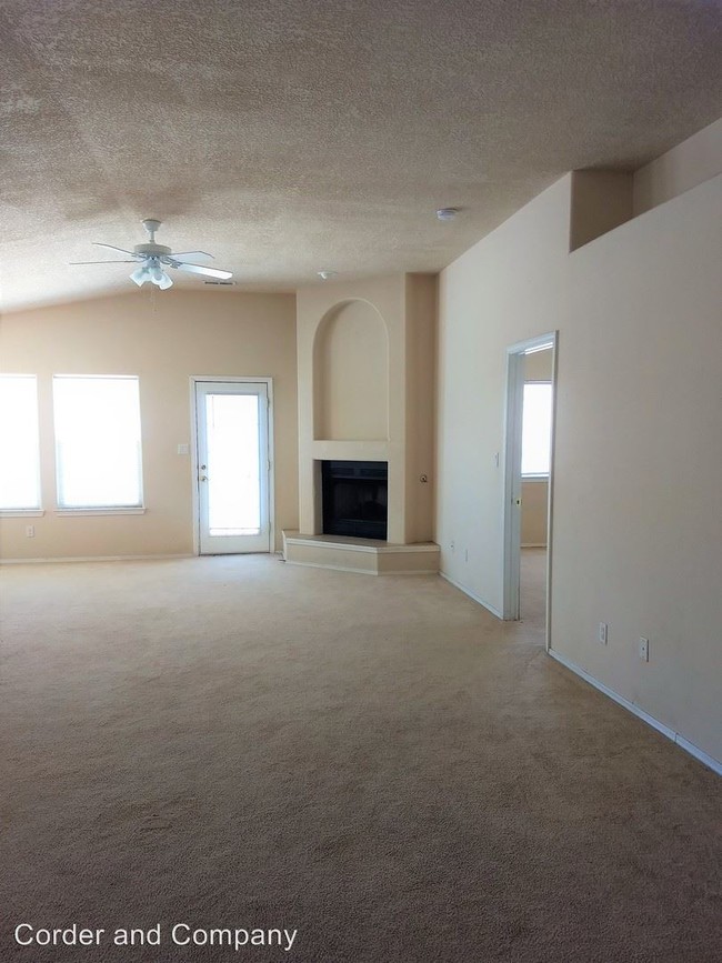 Building Photo - 3 br, 2 bath House - 6619 Ventana Hills rd nw