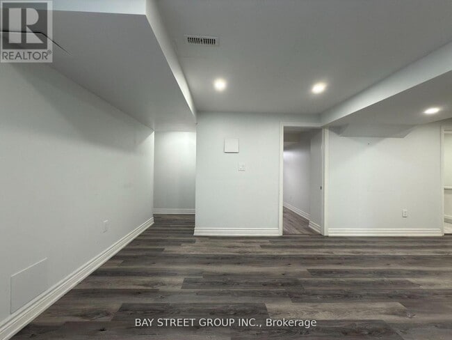 Building Photo - 82 Exbury Rd