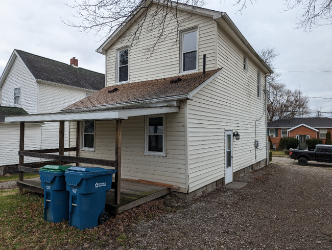 Building Photo - 733 Taylor St
