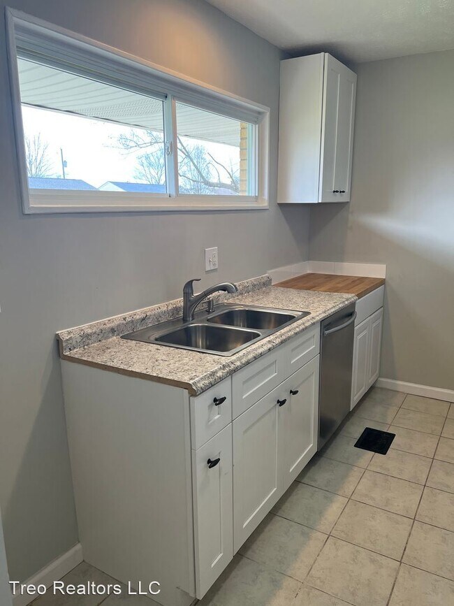 Foto del edificio - 4 br, 1.5 bath House - 8826 Cabot Dr