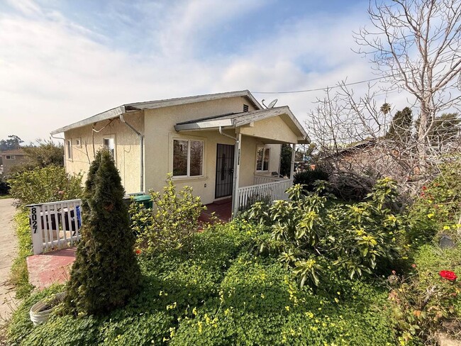 Building Photo - 8027 Ney Ave