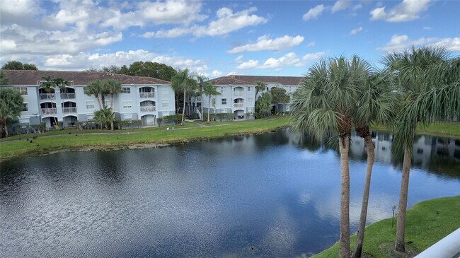 Foto del edificio - 9625 NW 1st Ct